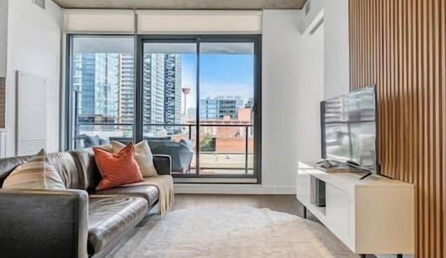 Calgary Tower View | Central DT | Gym