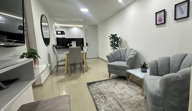 Cali Agradable Apartamento con Piscina y Parqueadero y Aire C