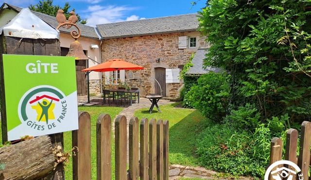 Calouze - GIJOUNET - Gîte