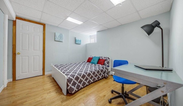 Cambridge 2BD 2BTH Basement Apt with Parking