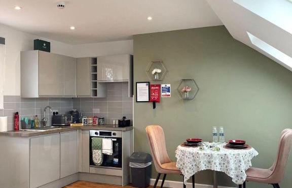 Cambridge Studios and Suites by Tas Accommodations