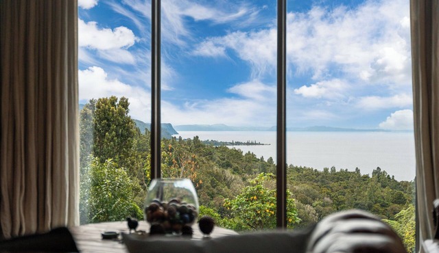 Camelot - Lake Taupo - Holiday Home - Pukawa