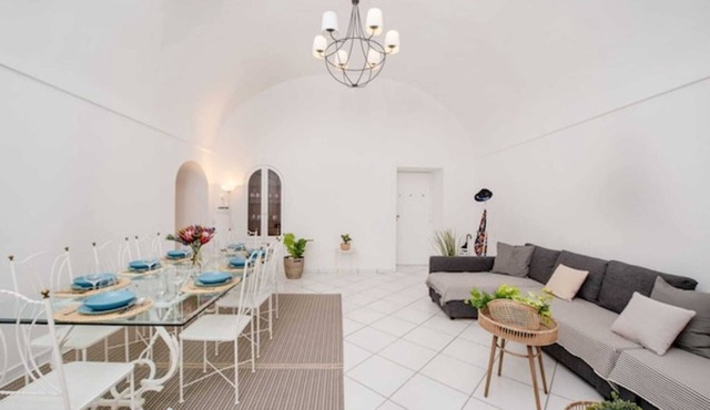 Camerelle 33, Capri