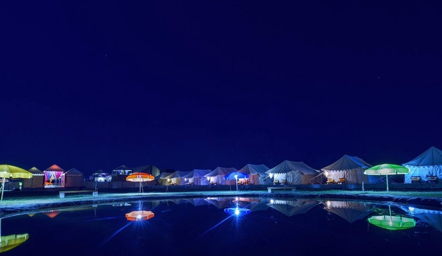 Camp e Khas
