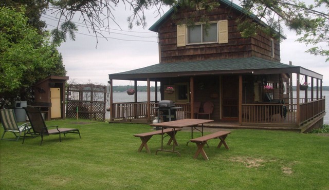 Camp Onondaga Fully Restored Historic Lake Front Cottage