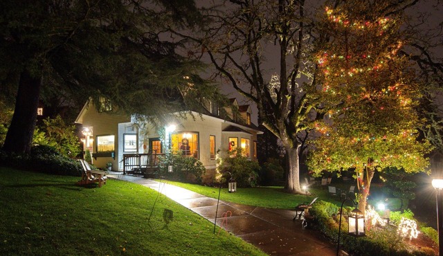 Campbell House Inn