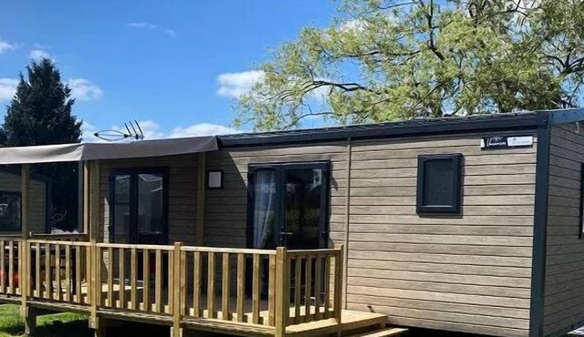Camping L'Escapade * - Mobile home Grand Large 30m2 (2 bedrooms) + terrace 4 people