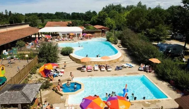 Camping Les Lacs De Courtès* - Chalet Eden 3 Rooms 4 People