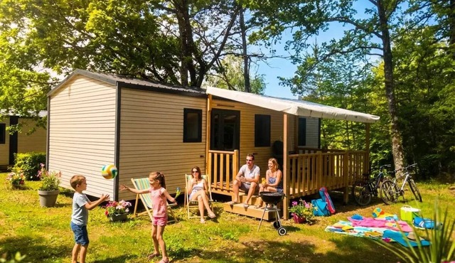 Camping Les Rives du lac Cantalès * - Conforta 2 bedroom mobile home 4 people