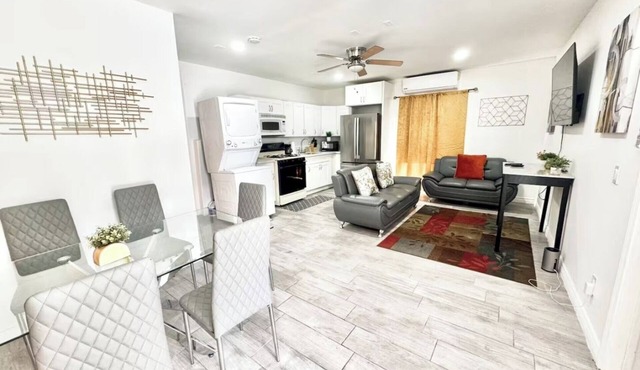 Campo Rd 2BR 1BA | Near Zoo and Downtown SD