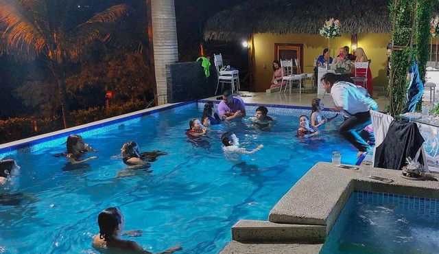 Campomar Con Jacuzzi, Piscina Y Sauna Privado
