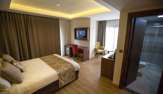 Can Deluxe Hotel