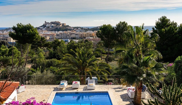 CAN PEP, large Ibizan villa with private pool and BBQ.