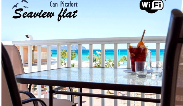 Can Picafort apartment first line. 6 pers. WIFI. A/C Terrace facing the sea. 75m2