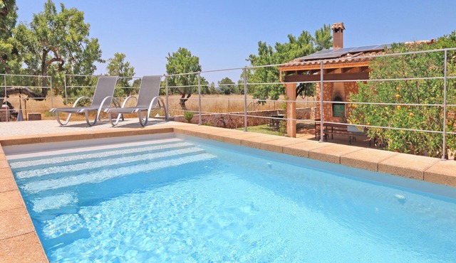 Can Ramon: romantic, small finca in the countryside with pool and terraces