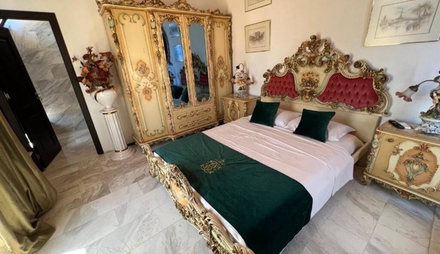 Canada Castle -Luxury Vila & Apartment with Sea View