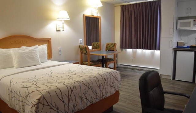 Canadas Best Value Inn & Suites-Castlegar