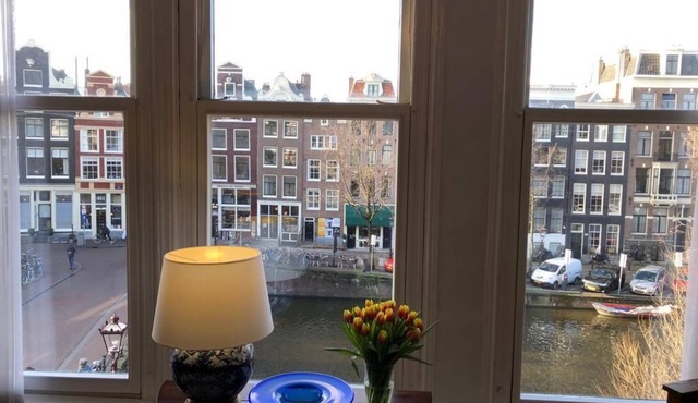 Canal View B&B Amsterdam Center