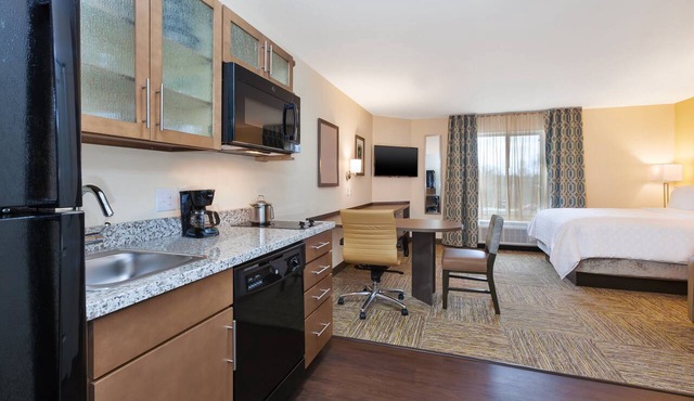 Candlewood Suites Louisville - NE Downtown Area by IHG