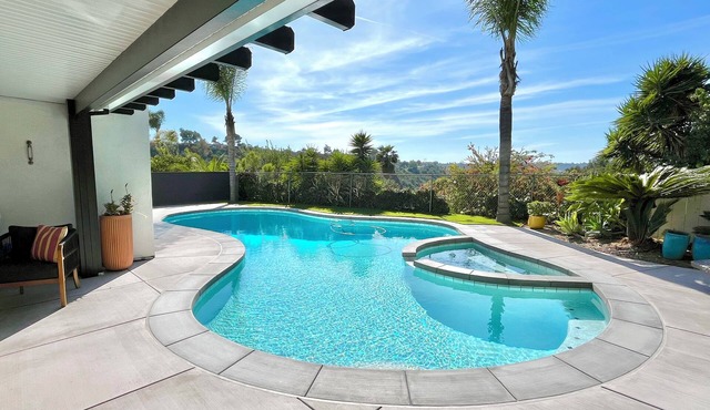 Canyon View Tranquil Oasis w/Private Pool and Dreamy Sunsets, New Backyard