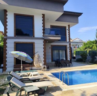 canyon villa