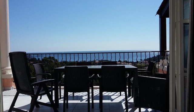 Cap Esterel appart 6 pers vue mer classé 3 etoiles