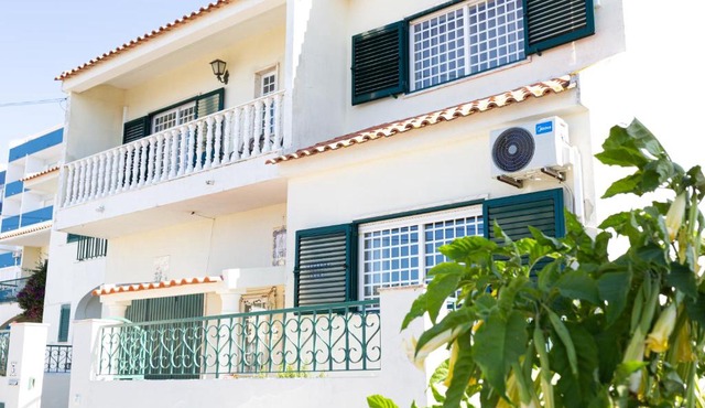 Caparica Beach Villa
