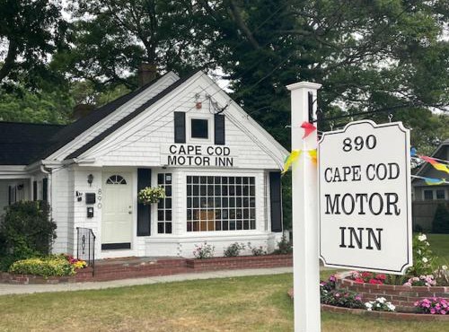 Cape Cod Motor Inn