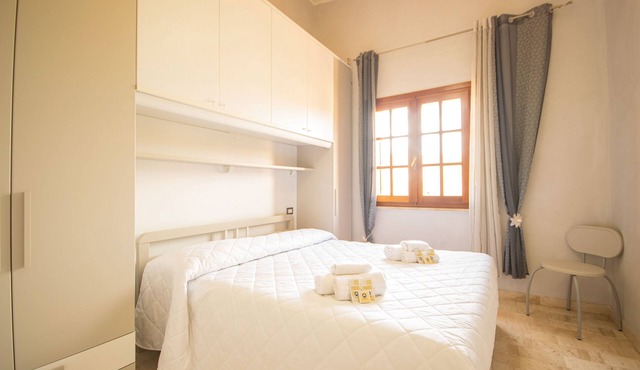 Capo Comino 2 - Two Bedroom Apartment, Sleeps 5