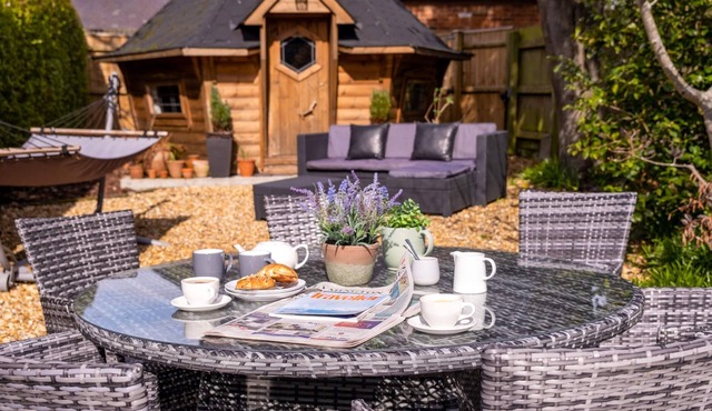 Captain's Keep - a cottage that sleeps 8 guests in 4 bedrooms