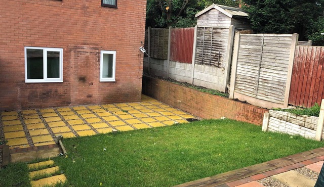Captivating 1-bed Apartment in Hednesford