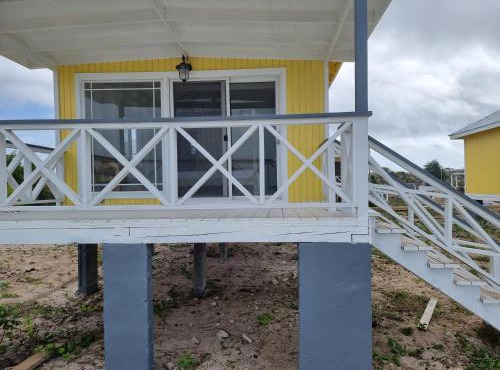 Captivating 1-Bed Cottage in Codrington