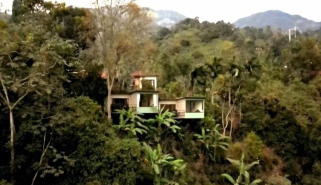 Captivating 4-Bed Chalet Las Casitas en el Aire