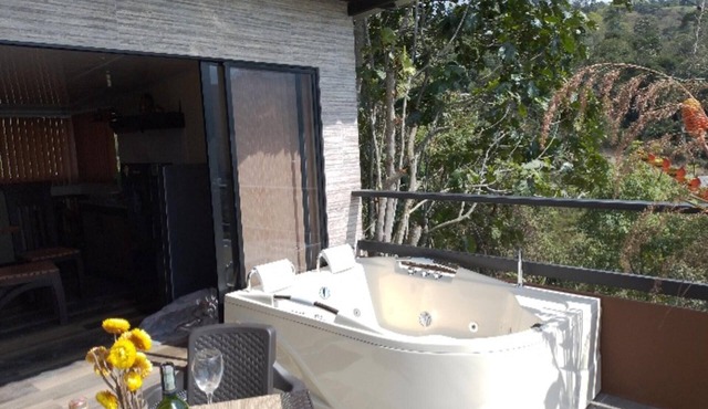 Captivating 4-bed Chalet Las Casitas en el Aire