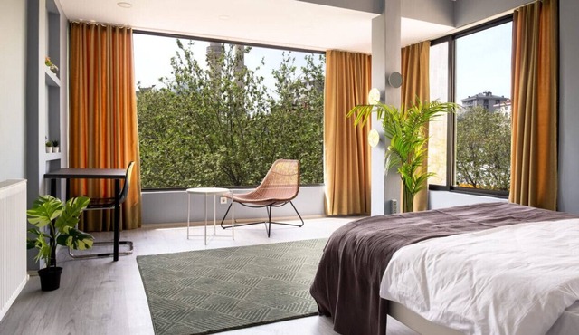 Captivating Flat on Bagdat Street