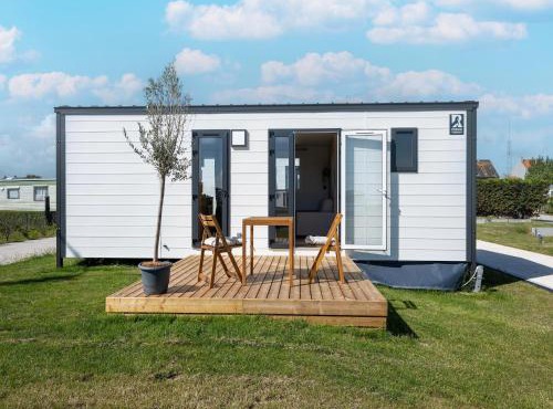 Caravan Bredene by the sea