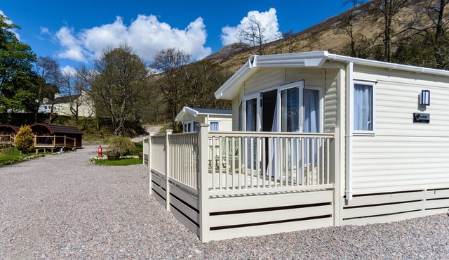 Caravan with stunning mountain views