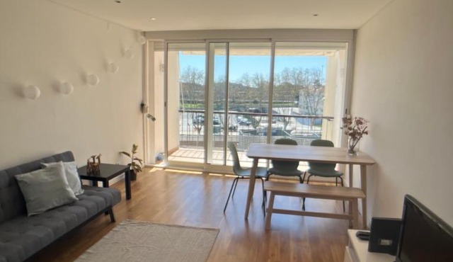 Carcavelos Nova University super location T2