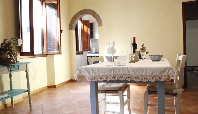 Carducci bright flat in historic centre