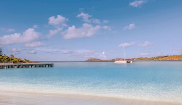 Caribbean Dream Vacation resort in wonderful St Thomas with fitness room and AC