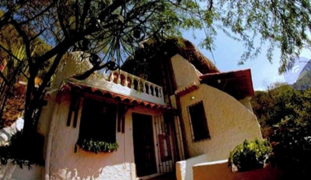 Caribbean house, near the sea