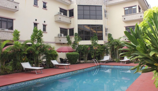 Carlson Hotel