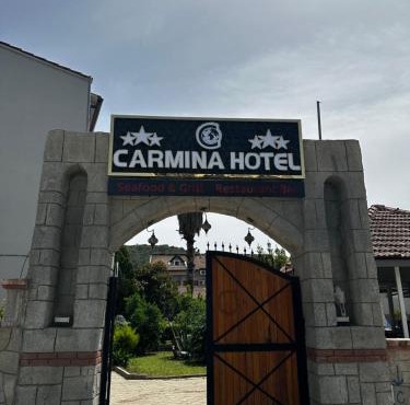 Carmina Hotel