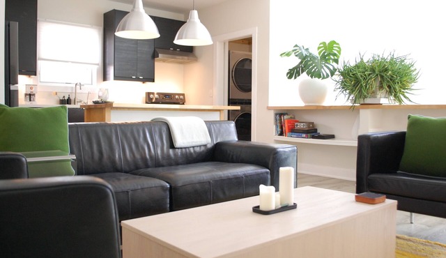 Carrollton Collection: The Tree House - 2BR Guesthouse Near Downtown + Parking