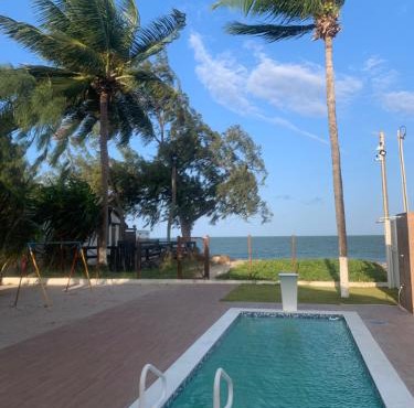 Casa à beira mar com piscina em Itamaracá