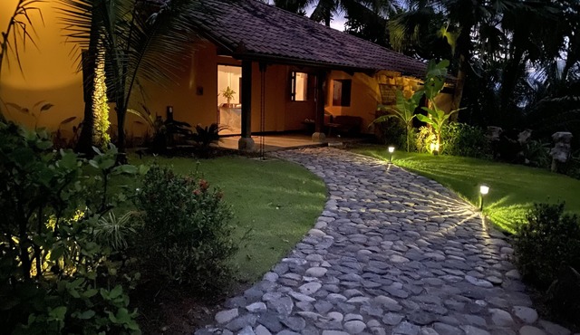 Casa Alta- Beachfront House with Incredible Ocean Views!