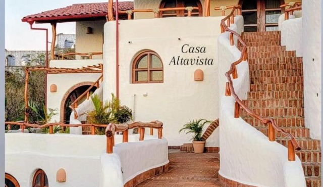 Casa Altavista 3 Bedroom, 4 Bath Oceanview Home with 2 Pools, Patios and Balconies