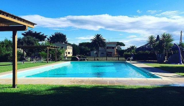 Casa Aneto C: A welcoming apartment surrounded by the greenery, with Free WI-FI.