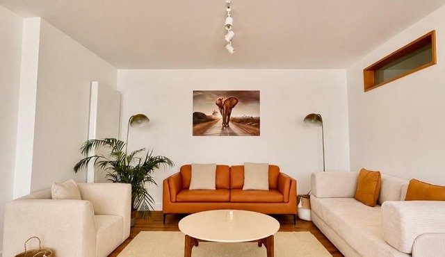 Casa Arya