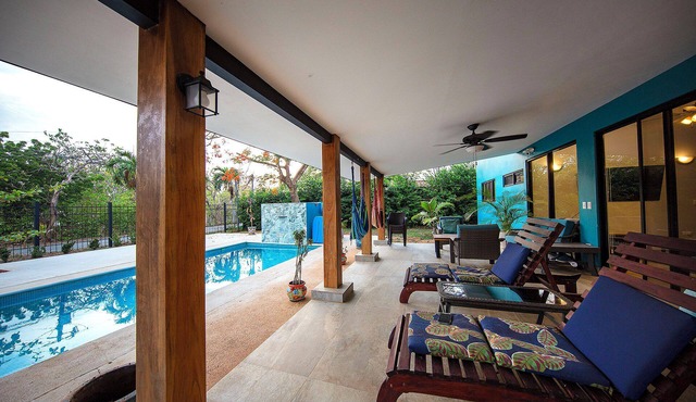 CASA AZUL Beautiful beach house w/private pool 200 yards from the beach